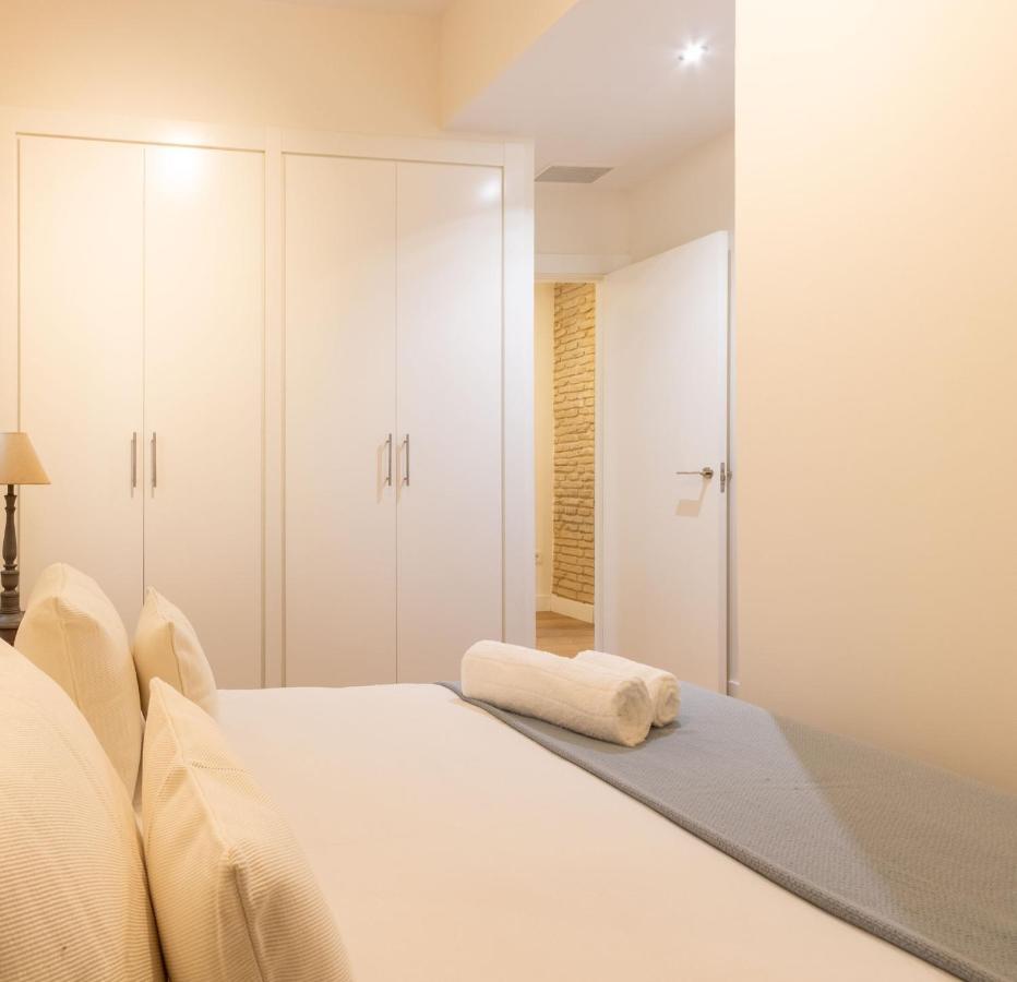 Angeles Santa Cruz Deluxe By Valcambre Apartment Севиля Екстериор снимка