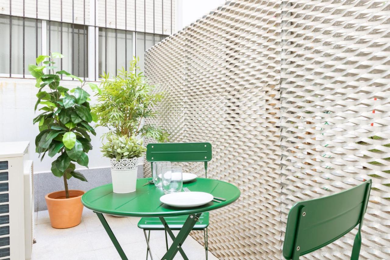 Angeles Santa Cruz Deluxe By Valcambre Apartment Севиля Екстериор снимка