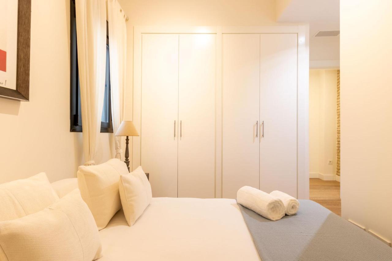 Angeles Santa Cruz Deluxe By Valcambre Apartment Севиля Екстериор снимка