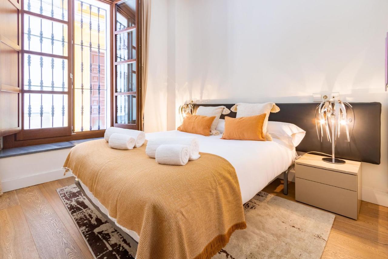 Angeles Santa Cruz Deluxe By Valcambre Apartment Севиля Екстериор снимка