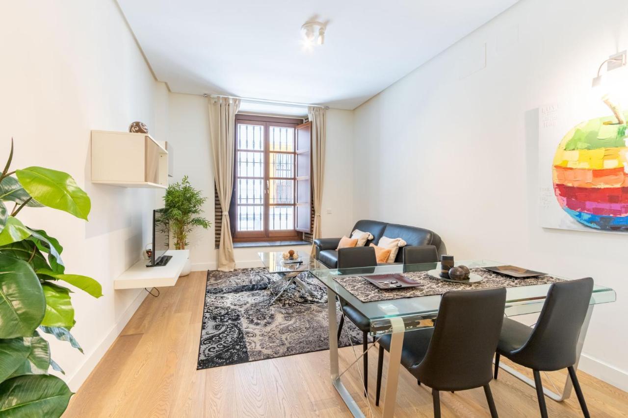 Angeles Santa Cruz Deluxe By Valcambre Apartment Севиля Екстериор снимка