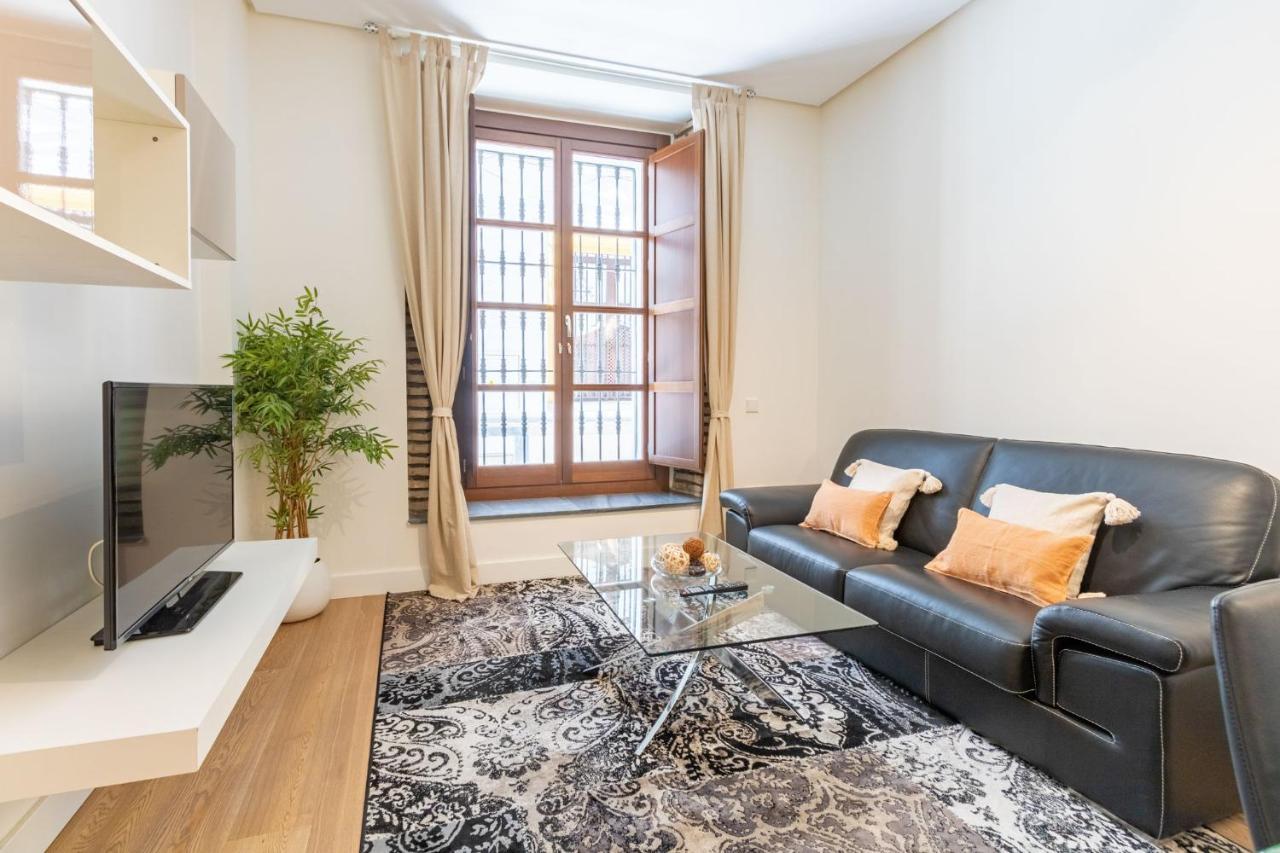 Angeles Santa Cruz Deluxe By Valcambre Apartment Севиля Екстериор снимка